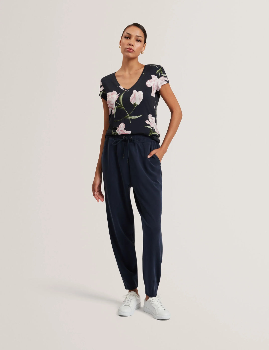 Ted Baker Tulip Print Fitted V-Neck T-Shirt | Navy