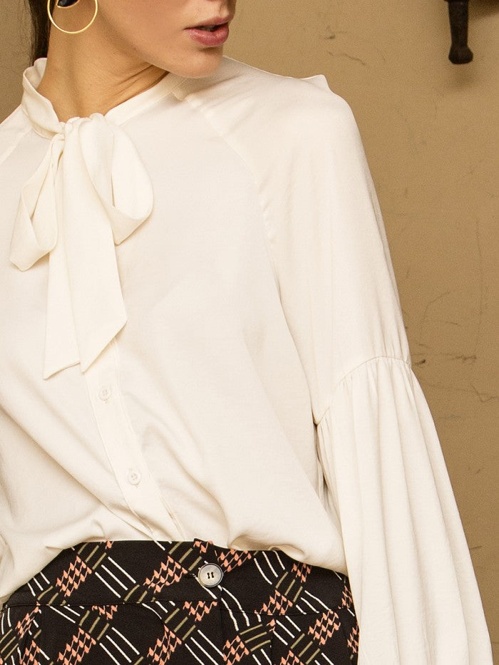 Anonyme Shirt with Bow | White